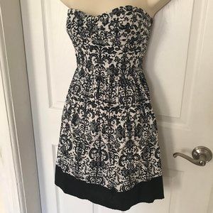 Trixxi Black & White Damask Dress, size 3 (Small)